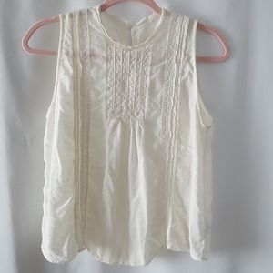 GAP white lace tank top A35